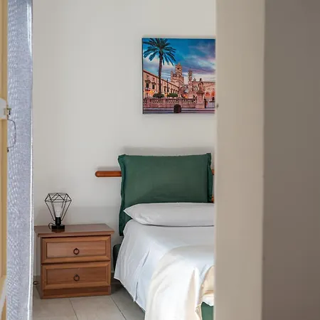 I Mori-holiday Apartment Palermo